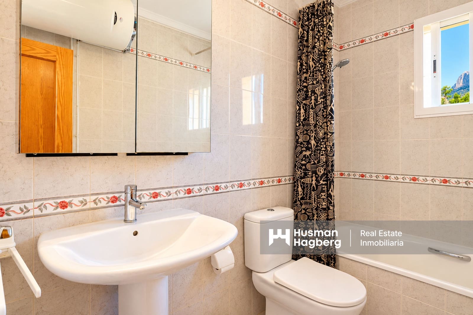 4 soverom Villa til salgs i Calpe / Calp med svømmebasseng garasje - € 649 000 (Ref: 10170418)