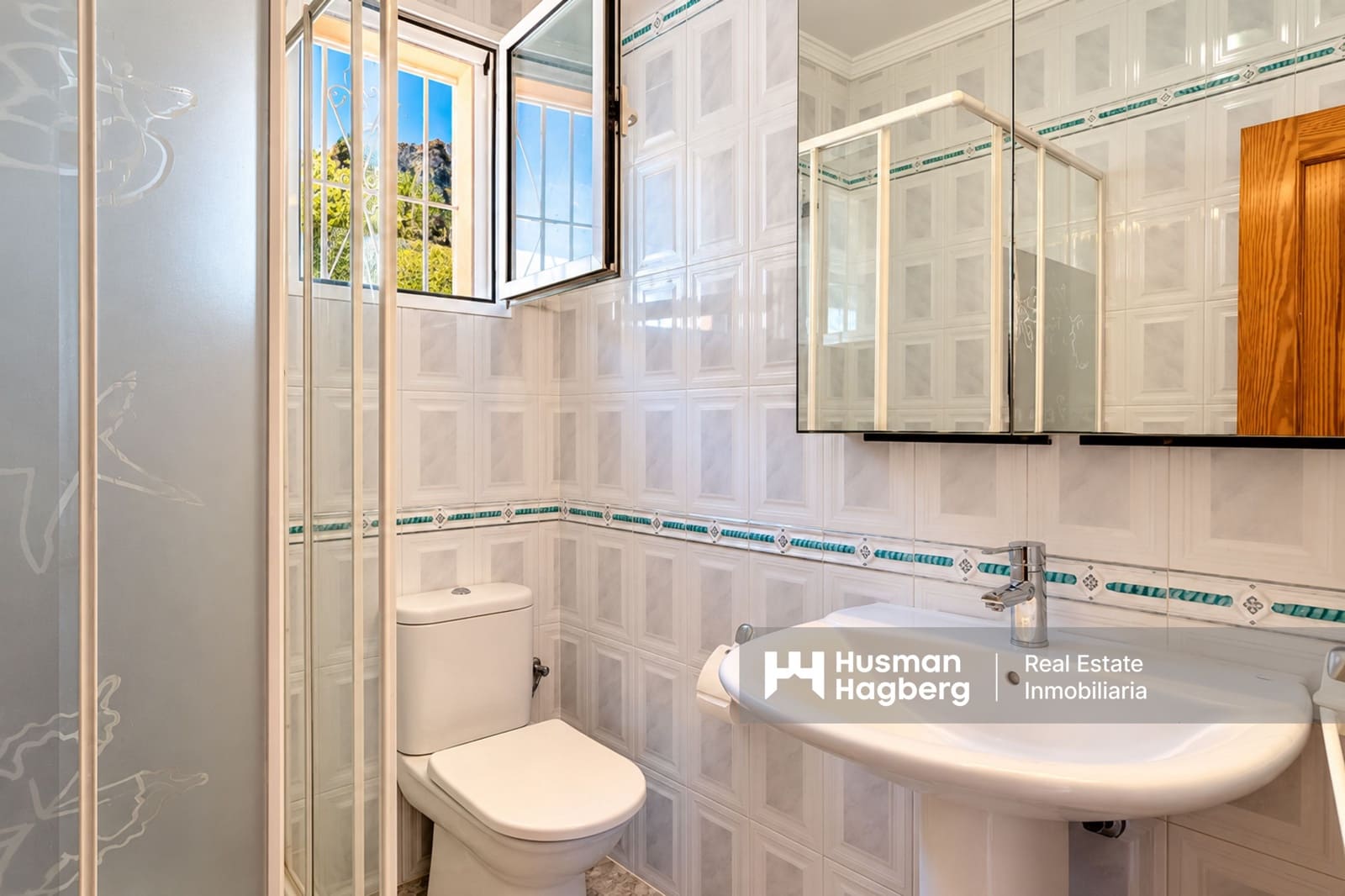 4 soverom Villa til salgs i Calpe / Calp med svømmebasseng garasje - € 649 000 (Ref: 10170418)