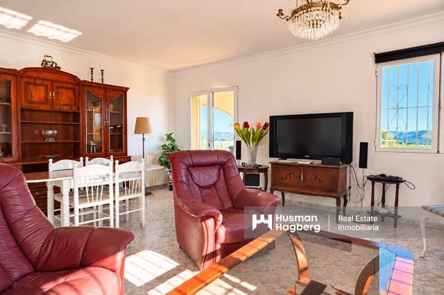 4 soveværelse Villa til salg i Oltamar - Cucarres, Calpe / Calp med swimmingpool garage - € 649.000 (Ref: 10170418)