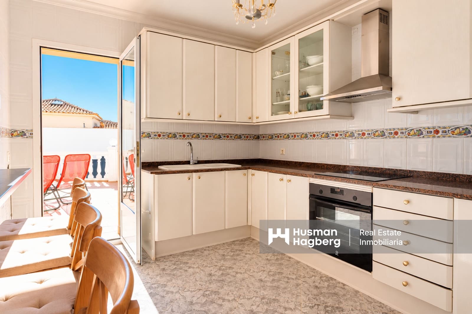 4 soverom Villa til salgs i Calpe / Calp med svømmebasseng garasje - € 649 000 (Ref: 10170418)