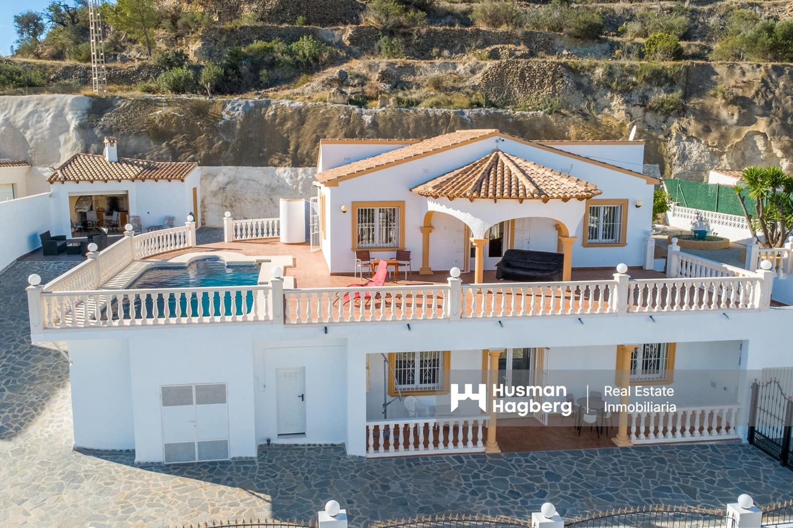 4 soverom Villa til salgs i Calpe / Calp med svømmebasseng garasje - € 649 000 (Ref: 10170418)