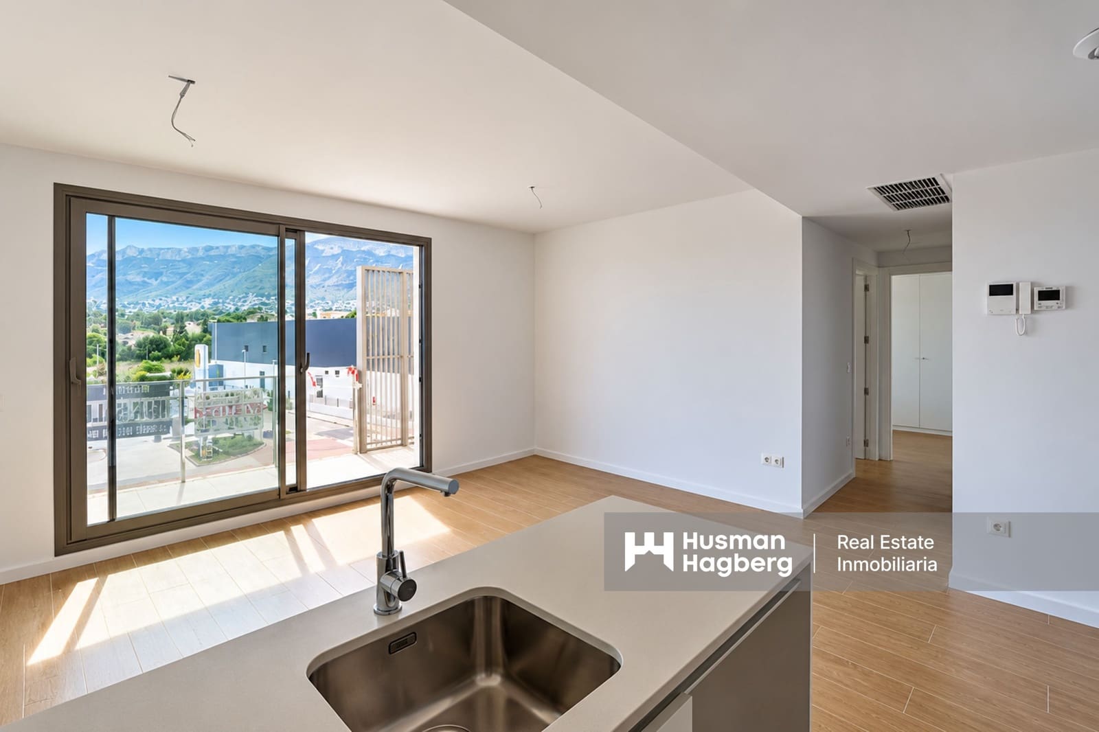 2 bedroom Apartment for sale in Denia with pool garage - € 349,000 (Ref: 10176254)