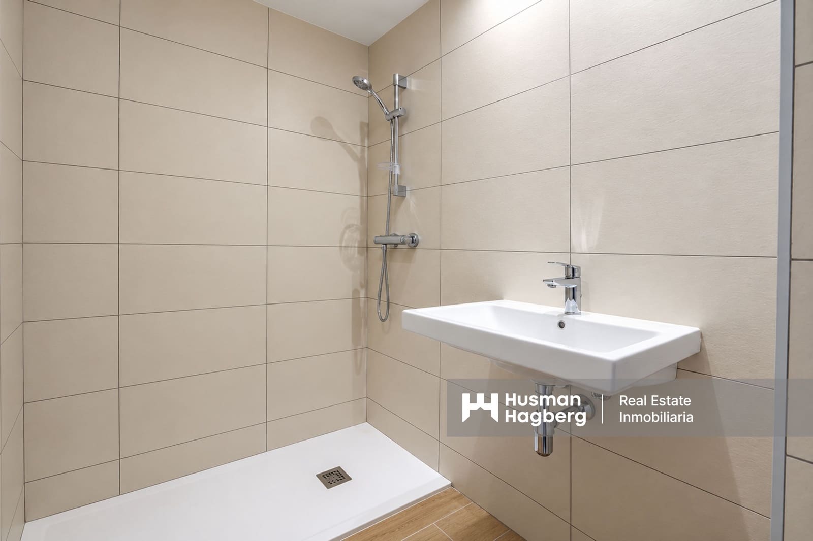 2 bedroom Apartment for sale in Denia with pool garage - € 349,000 (Ref: 10176254)