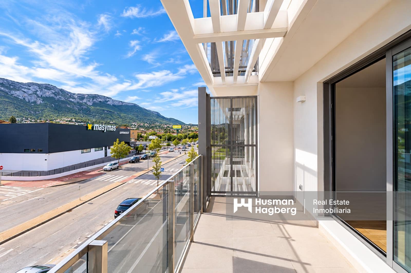 2 bedroom Apartment for sale in Denia with pool garage - € 349,000 (Ref: 10176254)