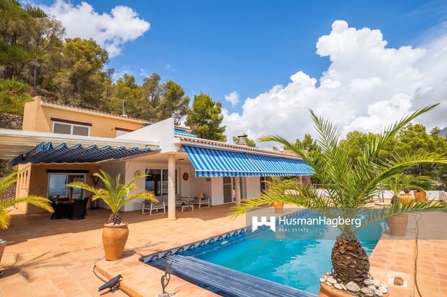 5 slaapkamer Villa te koop in Callosa d'En Sarrià met zwembad - € 950.000 (Ref: 9145158)