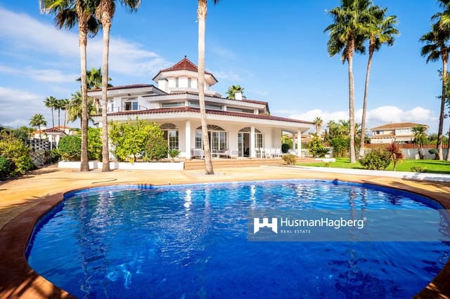 5 soveværelse Villa til salg i Pueblo - Urbanizaciones, Alfaz del Pi / L'Alfàs del Pi med swimmingpool - € 1.600.000 (Ref: 9146698)