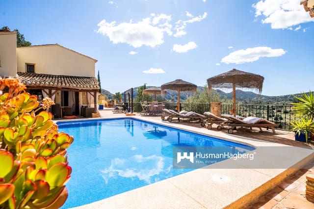 3 Zimmer Villa zu verkaufen in Relleu mit Pool - 709.000 € (Ref: 9156384)