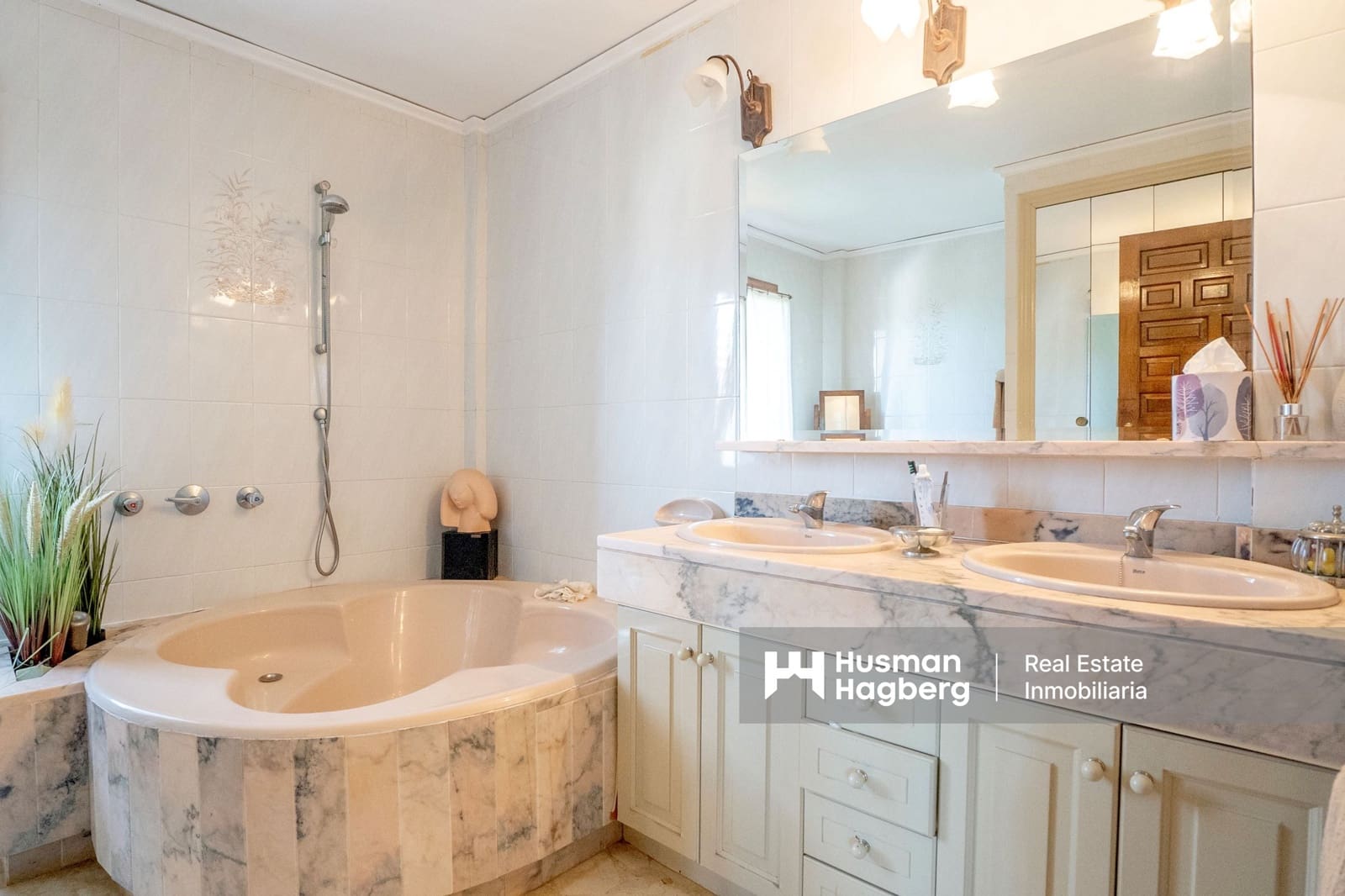 2 sovrum Lägenhet till salu i Denia med pool - 477 000 € (Ref: 9346673)