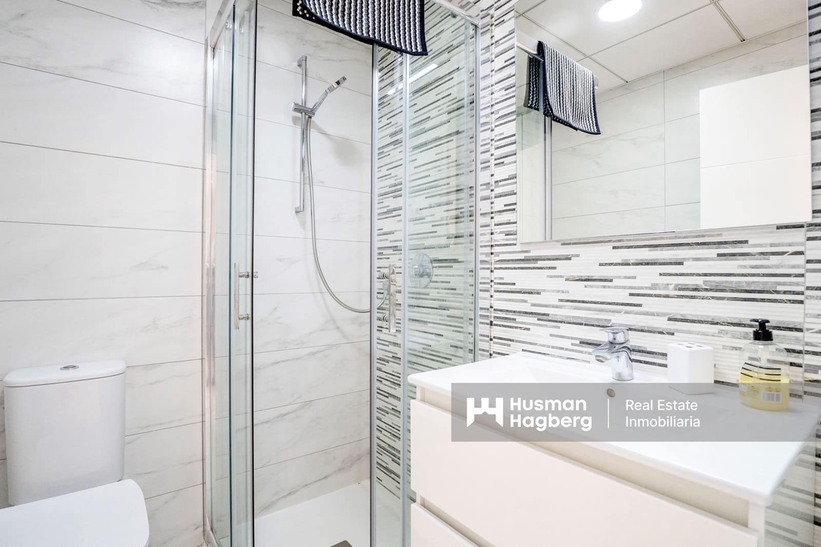 3 soveværelse Lejlighed til salg i Benidorm med swimmingpool - € 389.000 (Ref: 9371576)