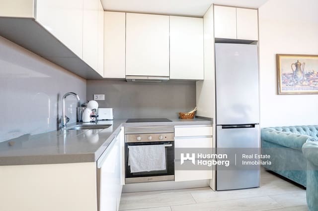 3 soveværelse Lejlighed til salg i Benidorm med swimmingpool - € 389.000 (Ref: 9371576)