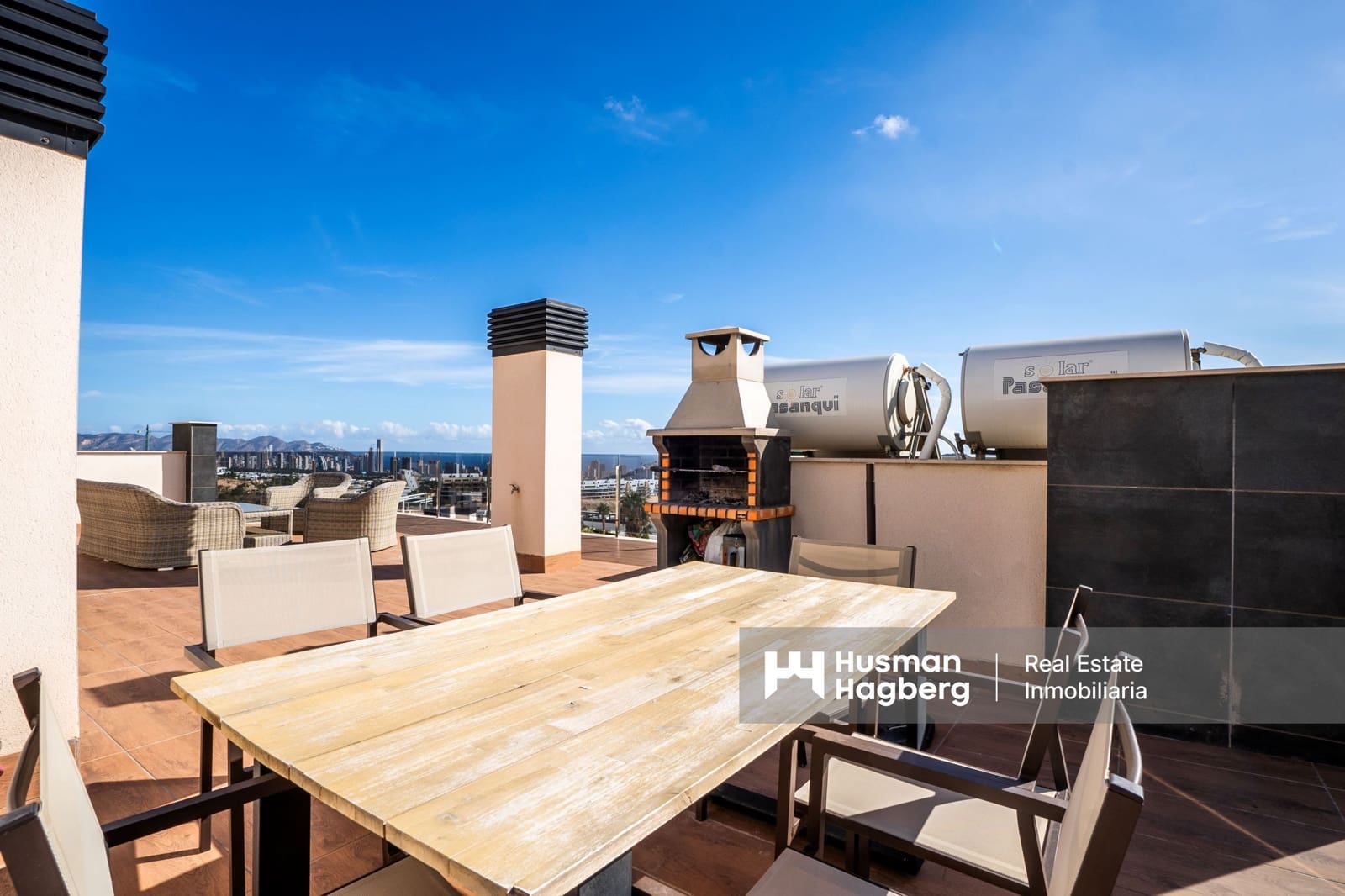 3 soveværelse Lejlighed til salg i Benidorm med swimmingpool - € 389.000 (Ref: 9371576)