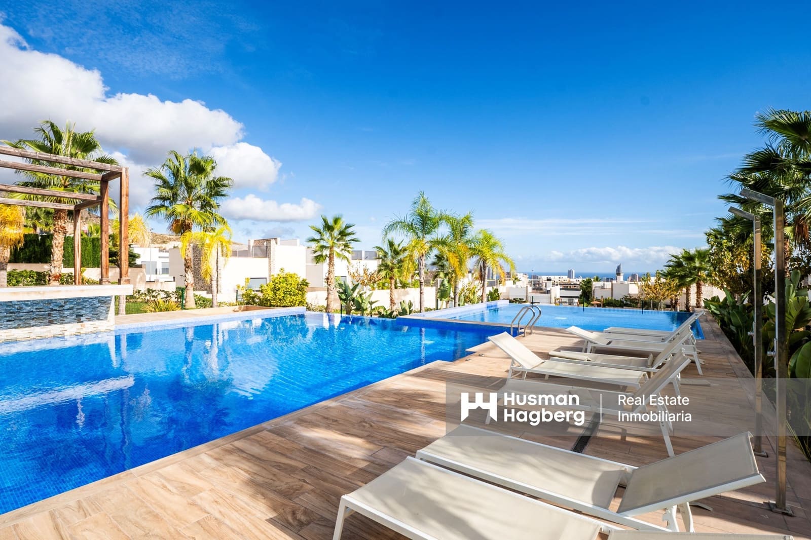 3 soveværelse Lejlighed til salg i Benidorm med swimmingpool - € 389.000 (Ref: 9371576)