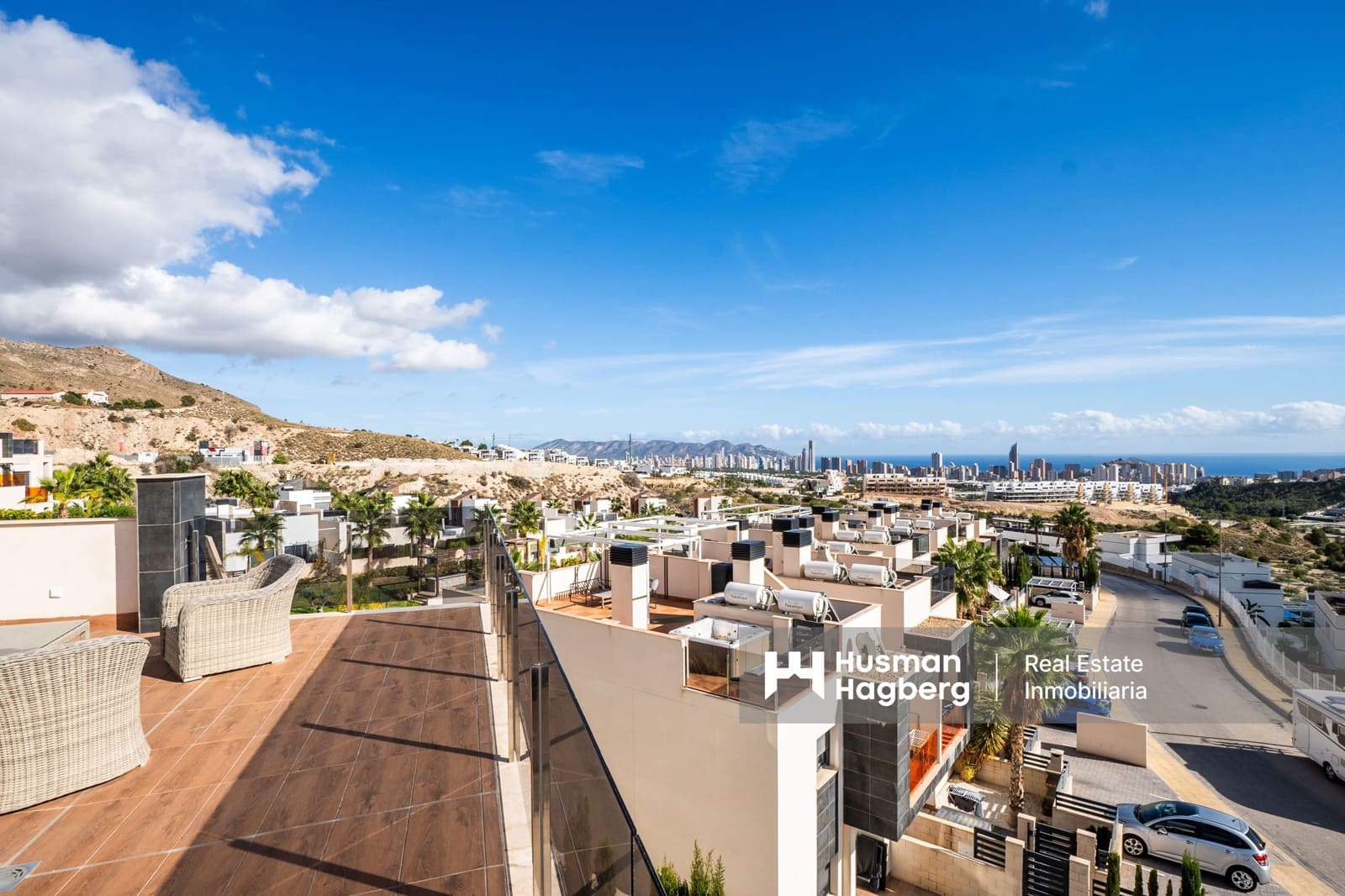 3 soveværelse Lejlighed til salg i Benidorm med swimmingpool - € 389.000 (Ref: 9371576)