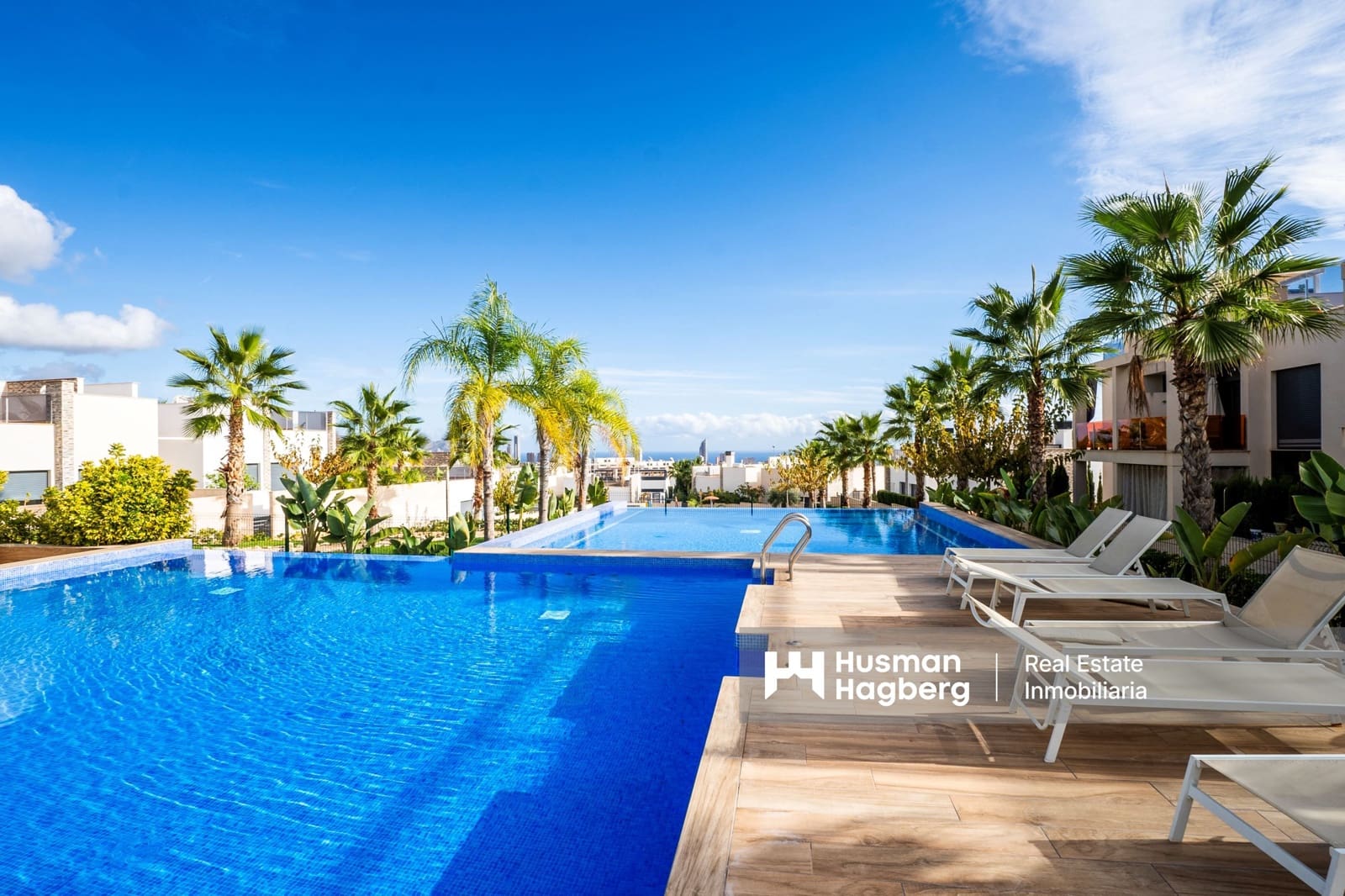 3 soveværelse Lejlighed til salg i Benidorm med swimmingpool - € 389.000 (Ref: 9371576)