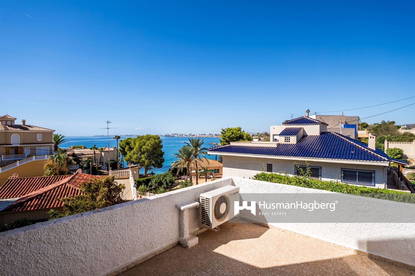 6 sovrum Villa till salu i Alicante stad - 590 000 € (Ref: 9387080)