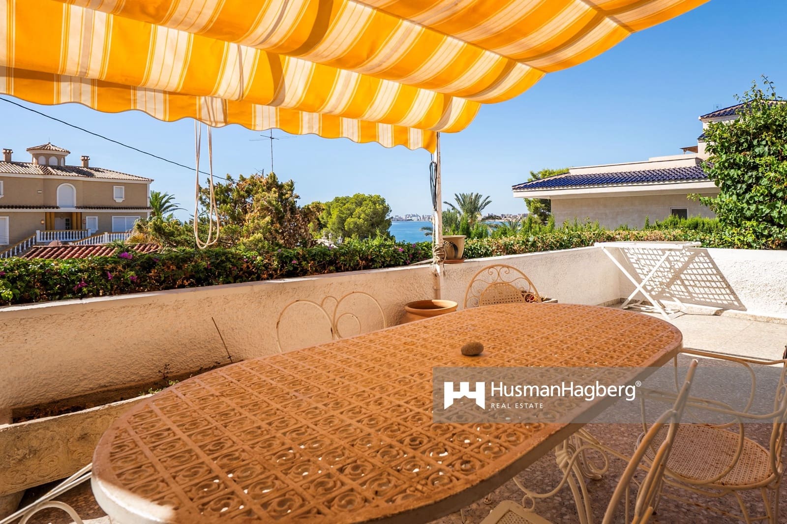 6 sovrum Villa till salu i Alicante stad - 590 000 € (Ref: 9387080)