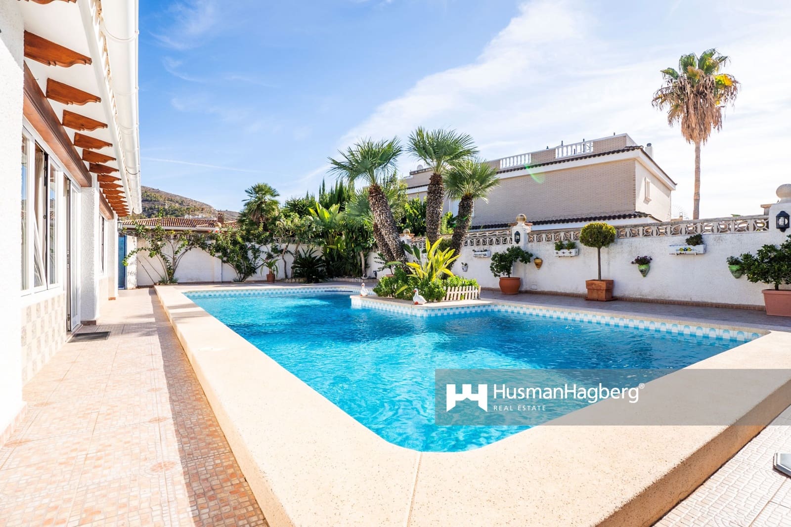 6 soveværelse Villa til salg i Benidorm med swimmingpool - € 800.000 (Ref: 9387081)