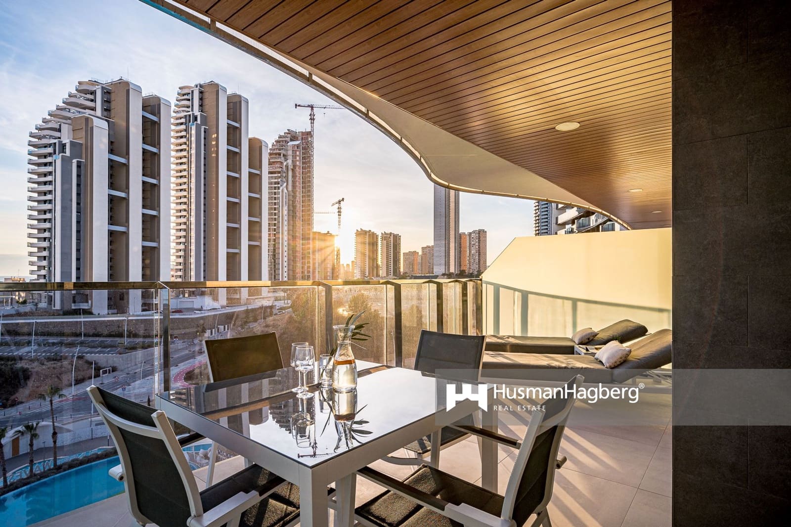 2 soverom Leilighet til salgs i Benidorm med svømmebasseng - € 529 000 (Ref: 9395604)