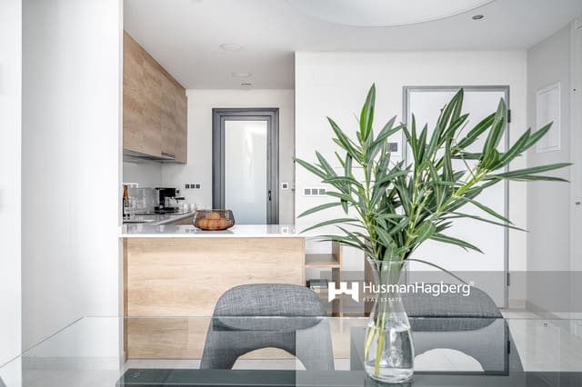 2 soverom Leilighet til salgs i Playa Poniente, Benidorm med svømmebasseng - € 529 000 (Ref: 9395604)