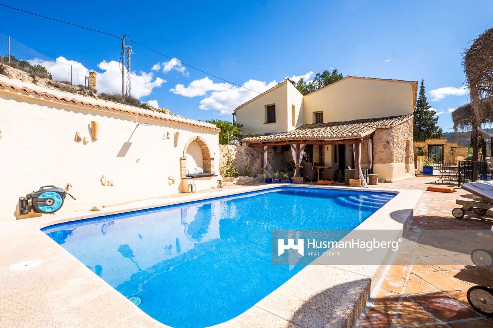 3 slaapkamer Villa te koop in Relleu met zwembad - € 709.000 (Ref: 9398078)