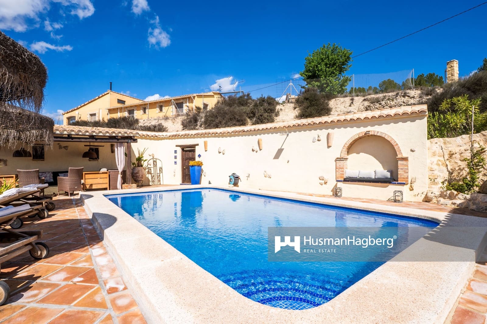 3 slaapkamer Villa te koop in Relleu met zwembad - € 709.000 (Ref: 9398078)