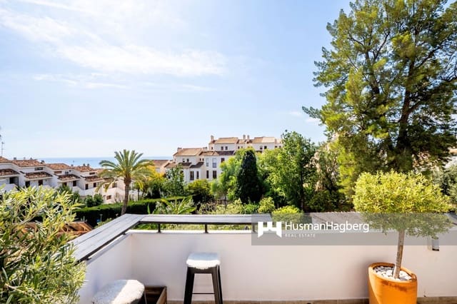 2 bedroom Townhouse for sale in Altea - € 750,000 (Ref: 9398079)