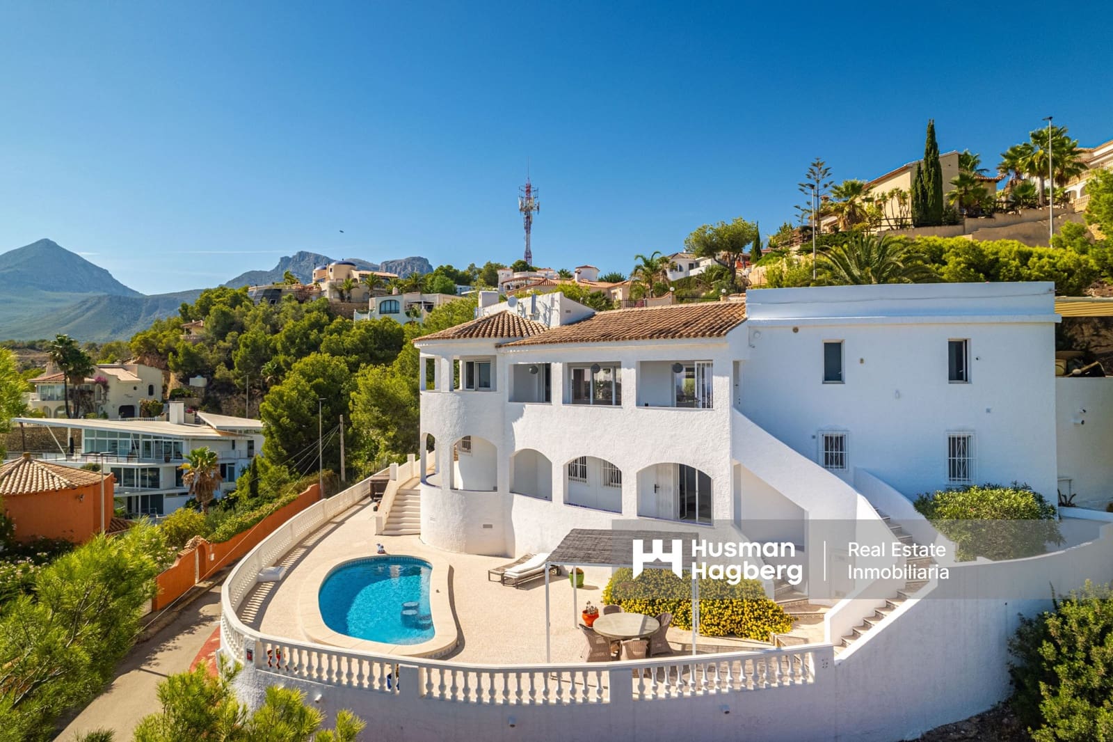 5 slaapkamer Villa te koop in Alfaz del Pi / L'Alfas del Pi met zwembad - € 1.350.000 (Ref: 9402924)