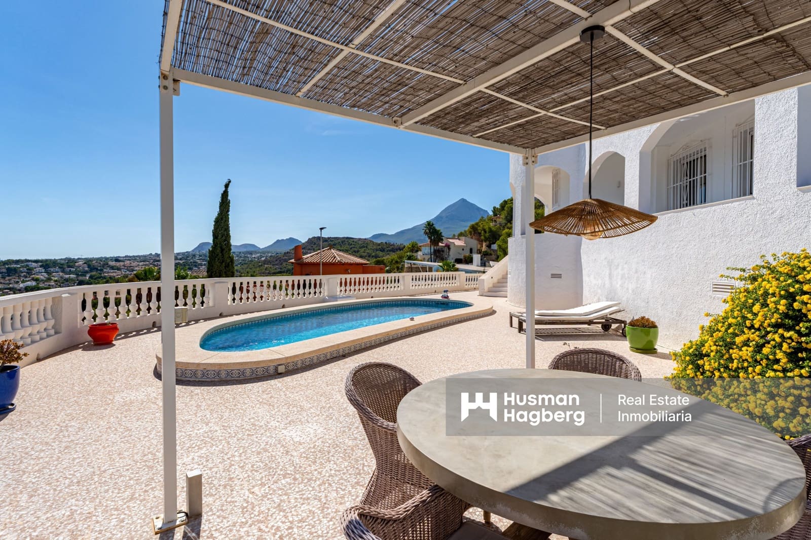 5 slaapkamer Villa te koop in Alfaz del Pi / L'Alfas del Pi met zwembad - € 1.350.000 (Ref: 9402924)