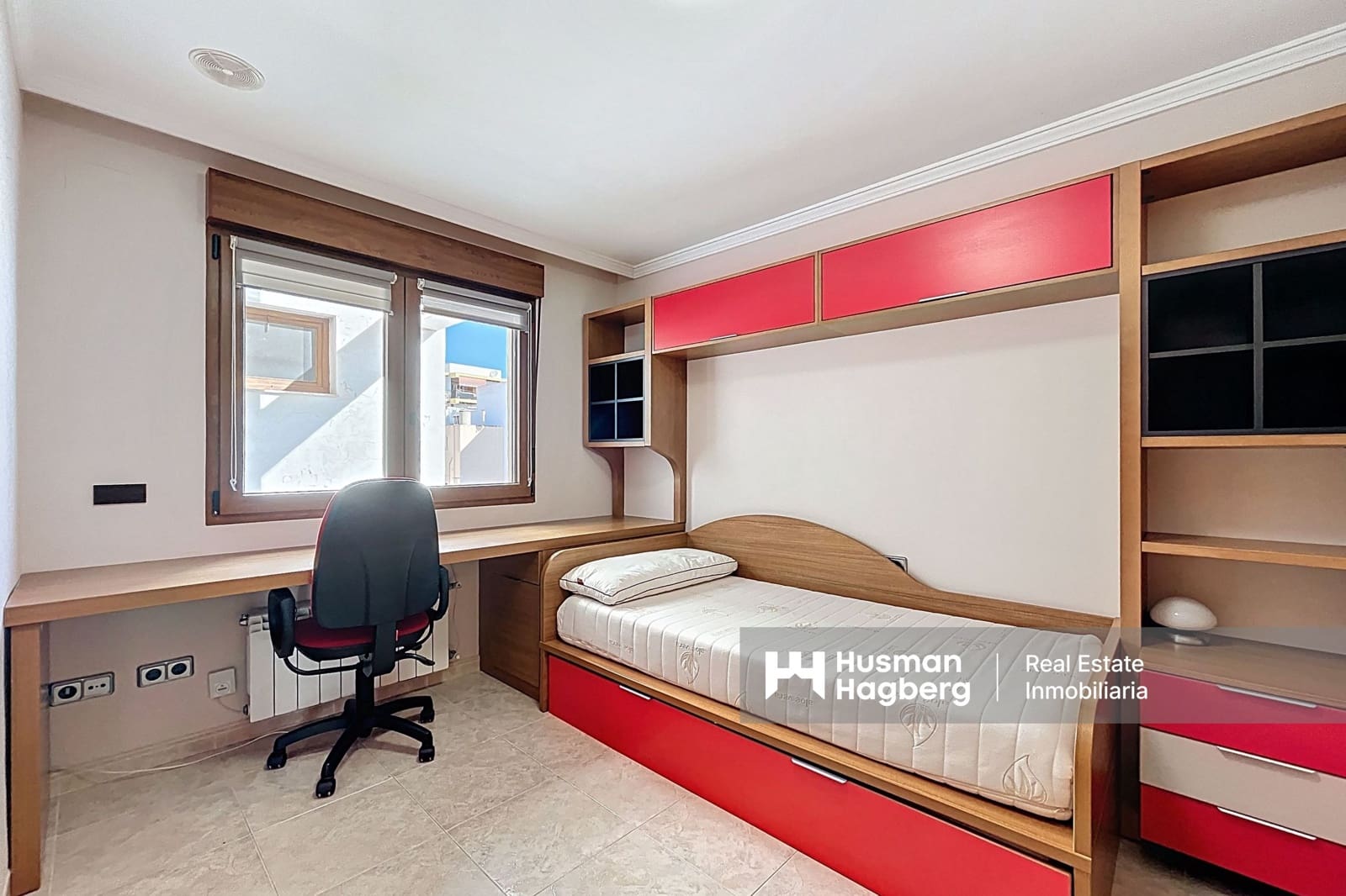 4 sovrum Villa till salu i Alfaz del Pi / L'Alfas del Pi med pool - 555 000 € (Ref: 9402925)