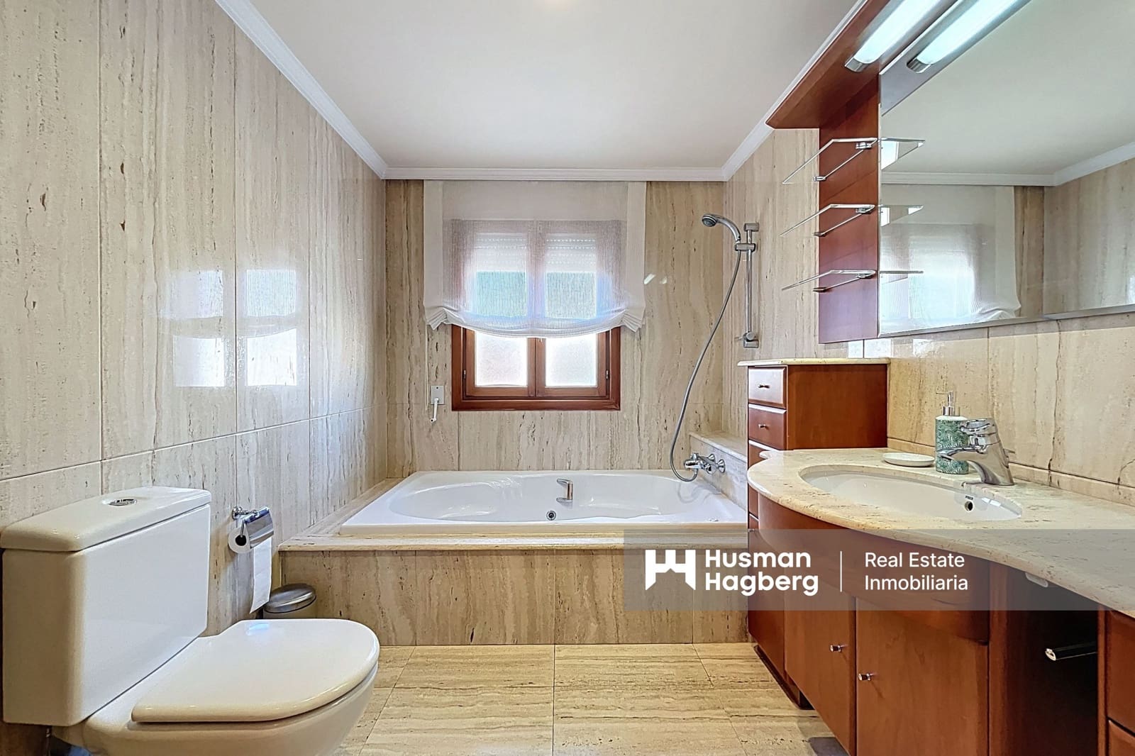 4 sovrum Villa till salu i Alfaz del Pi / L'Alfas del Pi med pool - 555 000 € (Ref: 9402925)