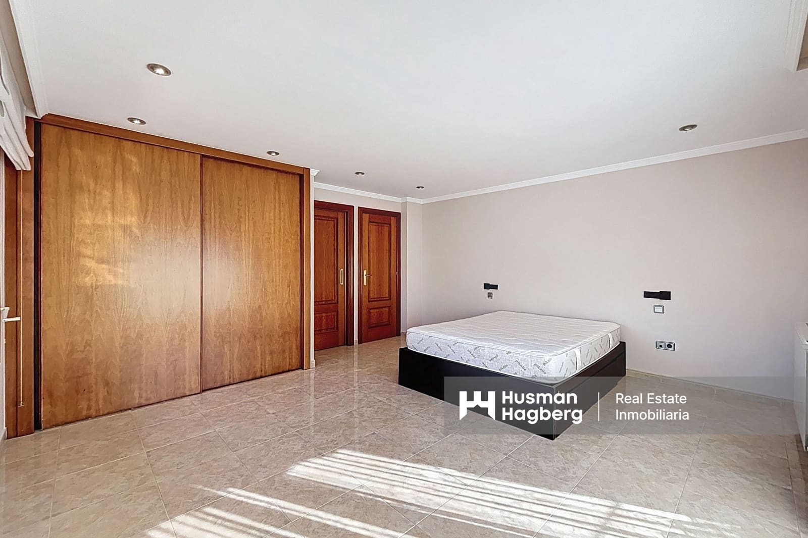 4 sovrum Villa till salu i Alfaz del Pi / L'Alfas del Pi med pool - 555 000 € (Ref: 9402925)