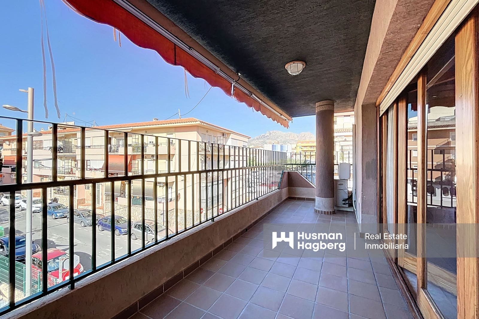 4 sovrum Villa till salu i Alfaz del Pi / L'Alfas del Pi med pool - 555 000 € (Ref: 9402925)