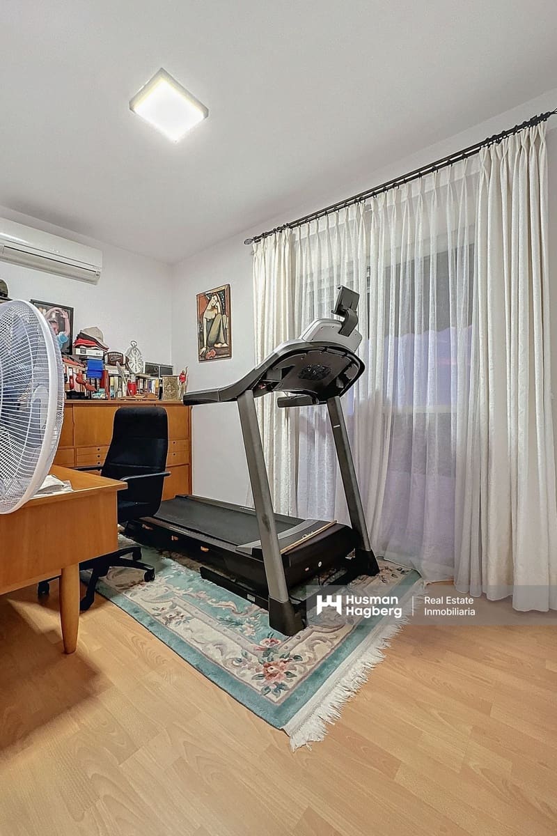 4 quarto Moradia para venda em La Nucia com piscina - 765 000 € (Ref: 9402938)