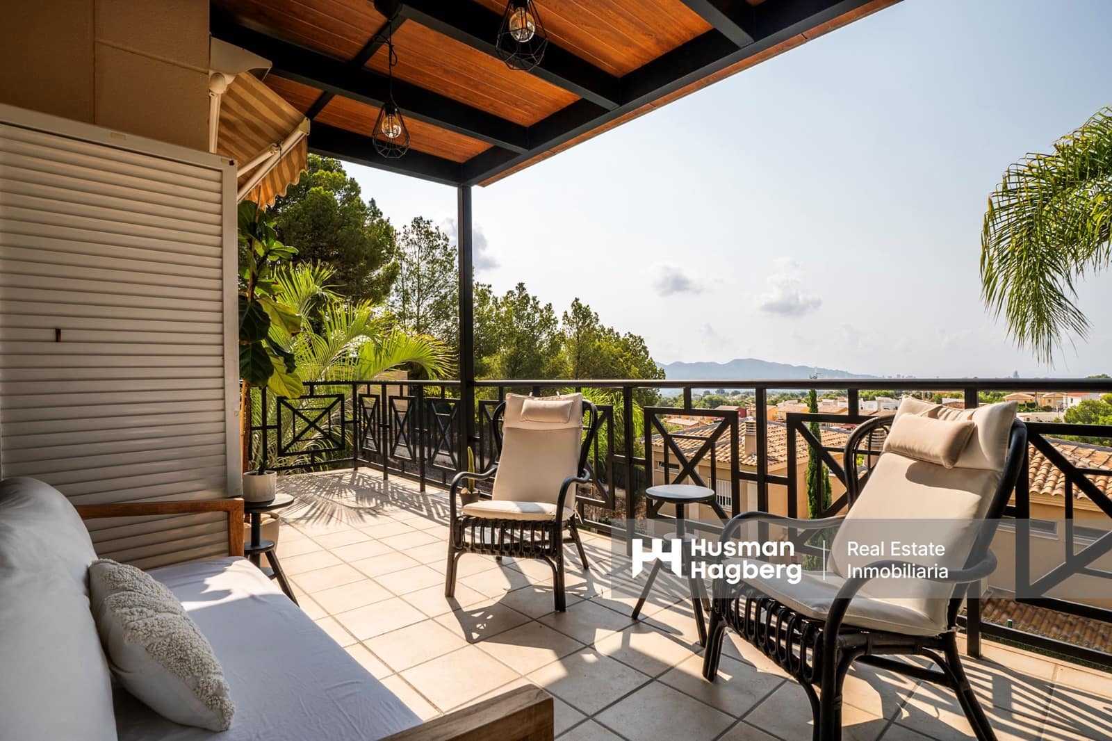 3 bedroom Townhouse for sale in La Nucia with pool - € 435,000 (Ref: 9409105)