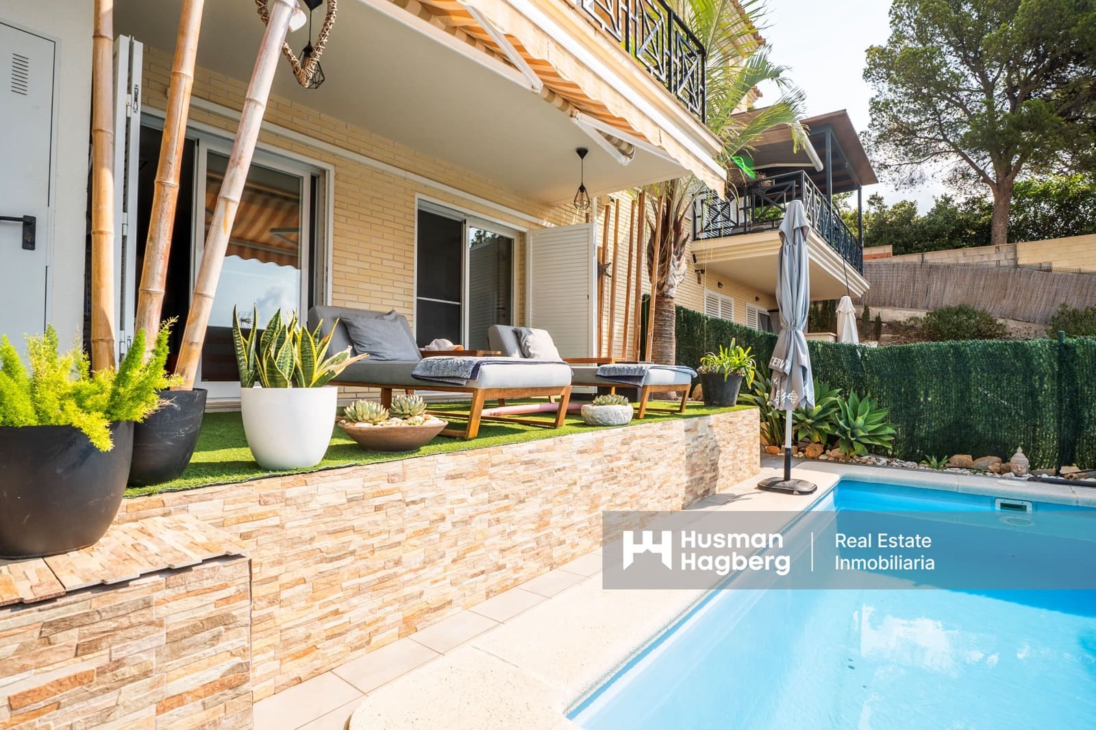 3 bedroom Townhouse for sale in La Nucia with pool - € 435,000 (Ref: 9409105)