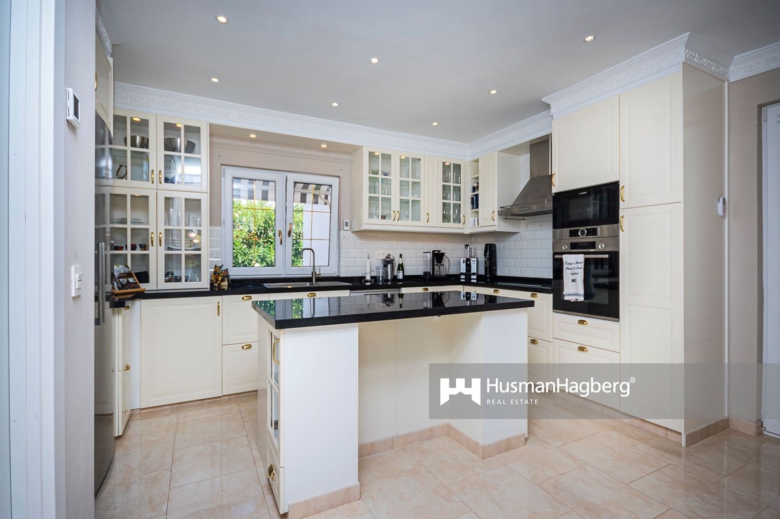 3 bedroom Villa for sale in Albir with pool - € 1,349,000 (Ref: 9429507)