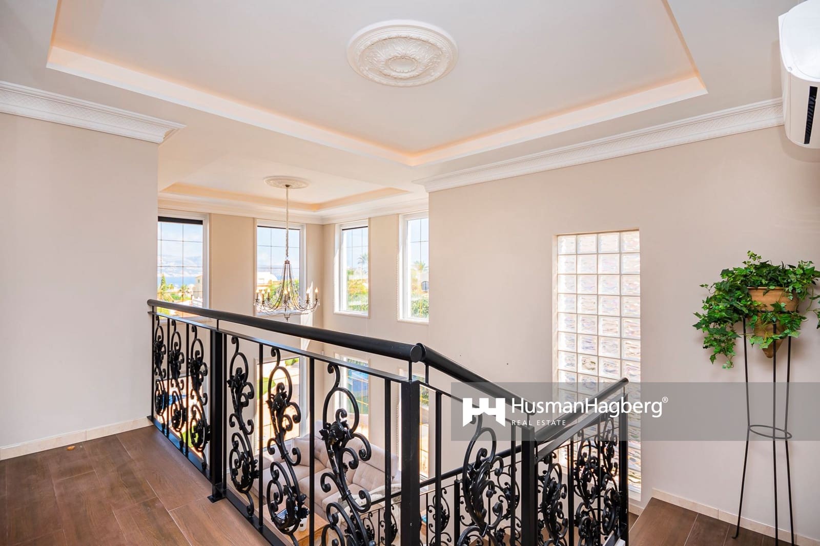 3 bedroom Villa for sale in Albir with pool - € 1,349,000 (Ref: 9429507)