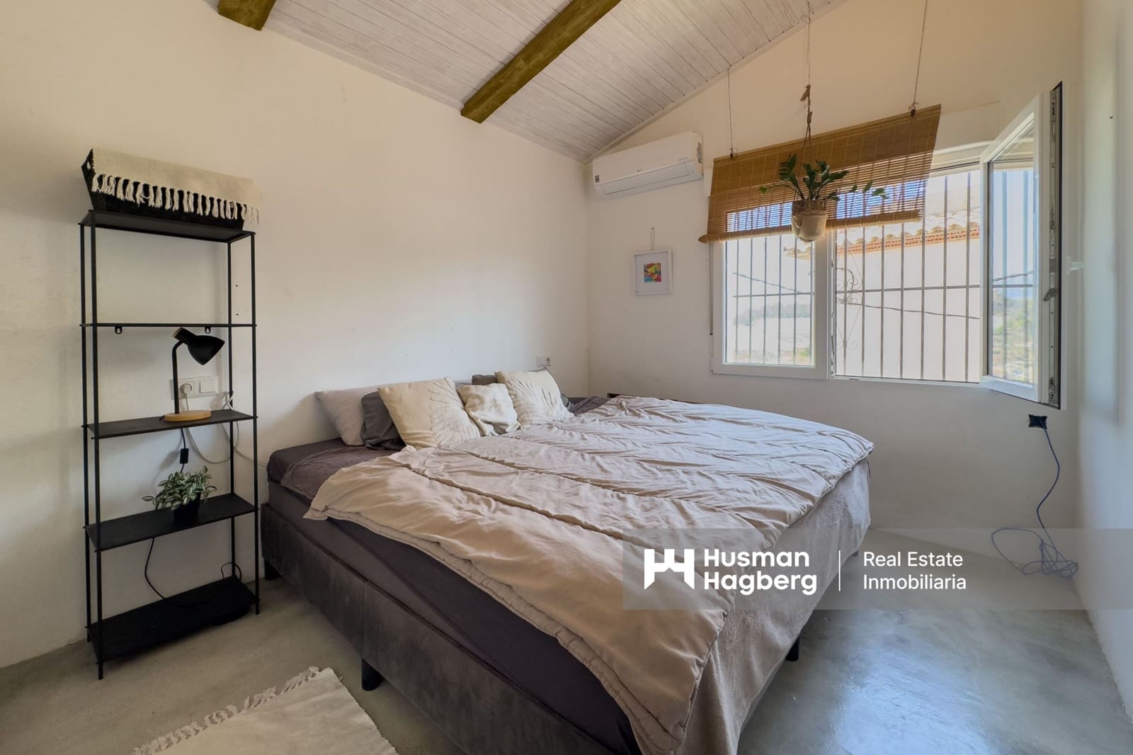 5 bedroom Villa for sale in Polop with pool - € 375,000 (Ref: 9432877)