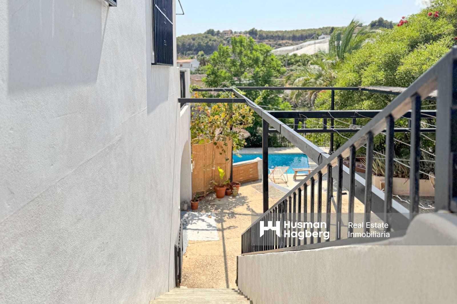 5 bedroom Villa for sale in Polop with pool - € 375,000 (Ref: 9432877)