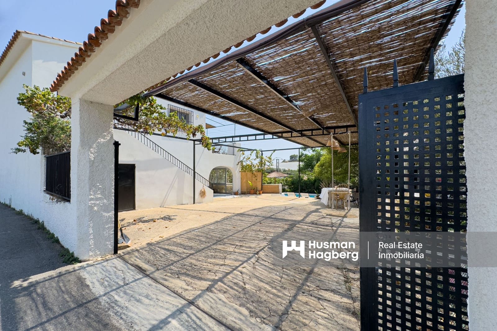 5 bedroom Villa for sale in Polop with pool - € 375,000 (Ref: 9432877)