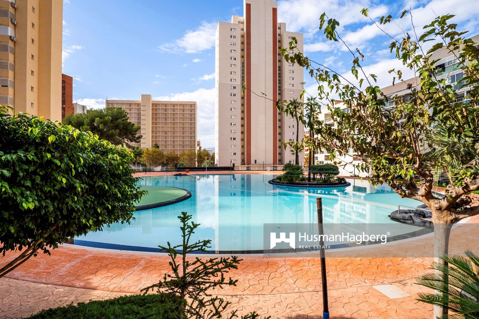 1 slaapkamer Appartement te koop in Benidorm met zwembad - € 230.000 (Ref: 9445656)