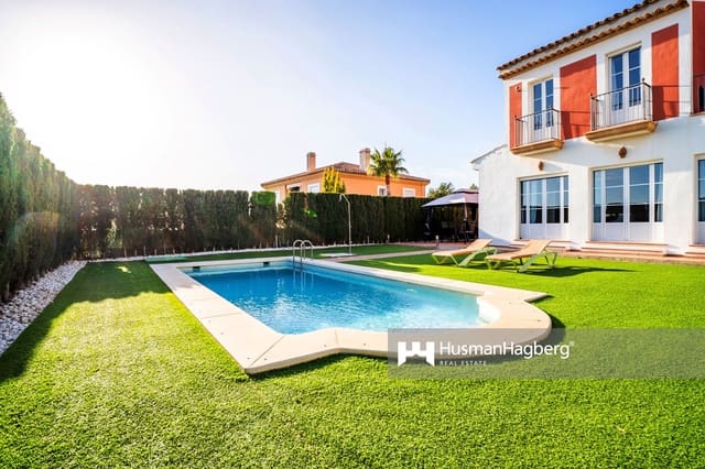 4 soverom Villa til salgs i Benidorm med svømmebasseng - € 810 000 (Ref: 9445667)