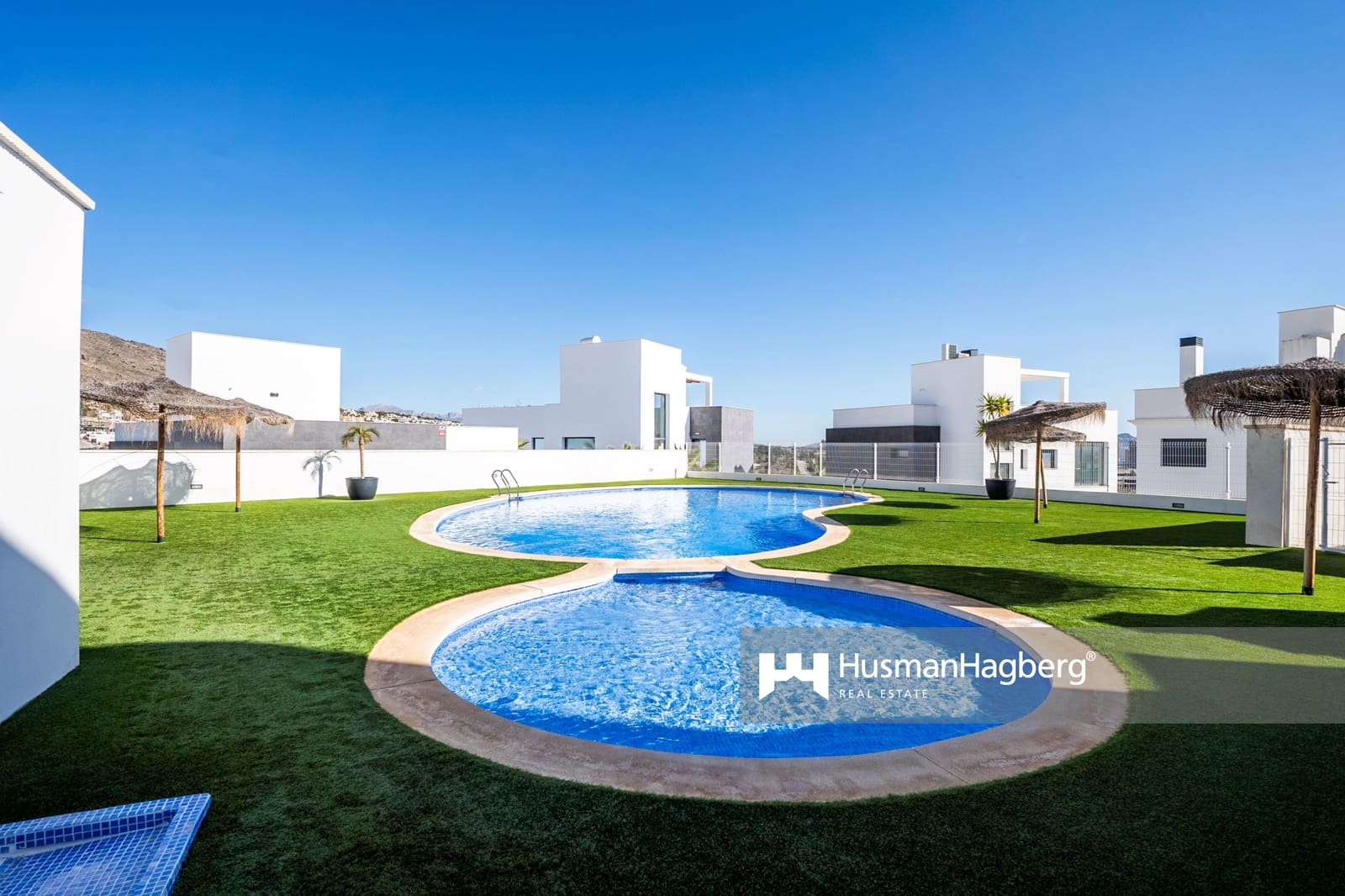 3 soverom Hus til salgs i Benidorm med svømmebasseng - € 369 000 (Ref: 9445670)