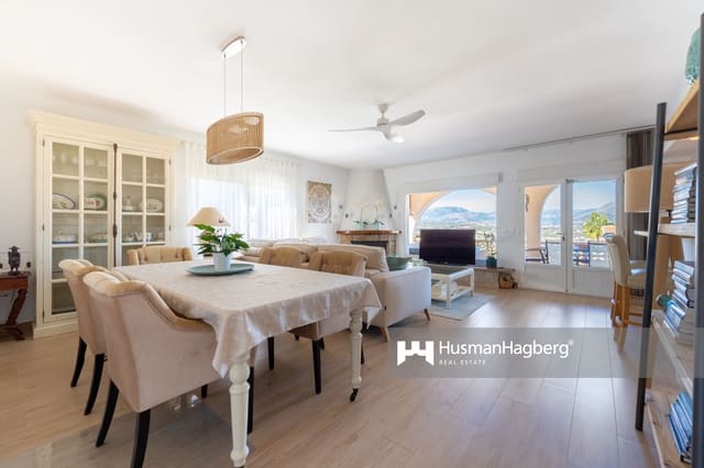 3 soverom Villa til salgs i Albir, Alfaz del Pi / L'Alfàs del Pi med svømmebasseng - € 875 000 (Ref: 9448755)