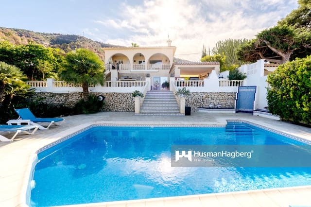 3 soverom Villa til salgs i Albir, Alfaz del Pi / L'Alfàs del Pi med svømmebasseng - € 875 000 (Ref: 9448755)