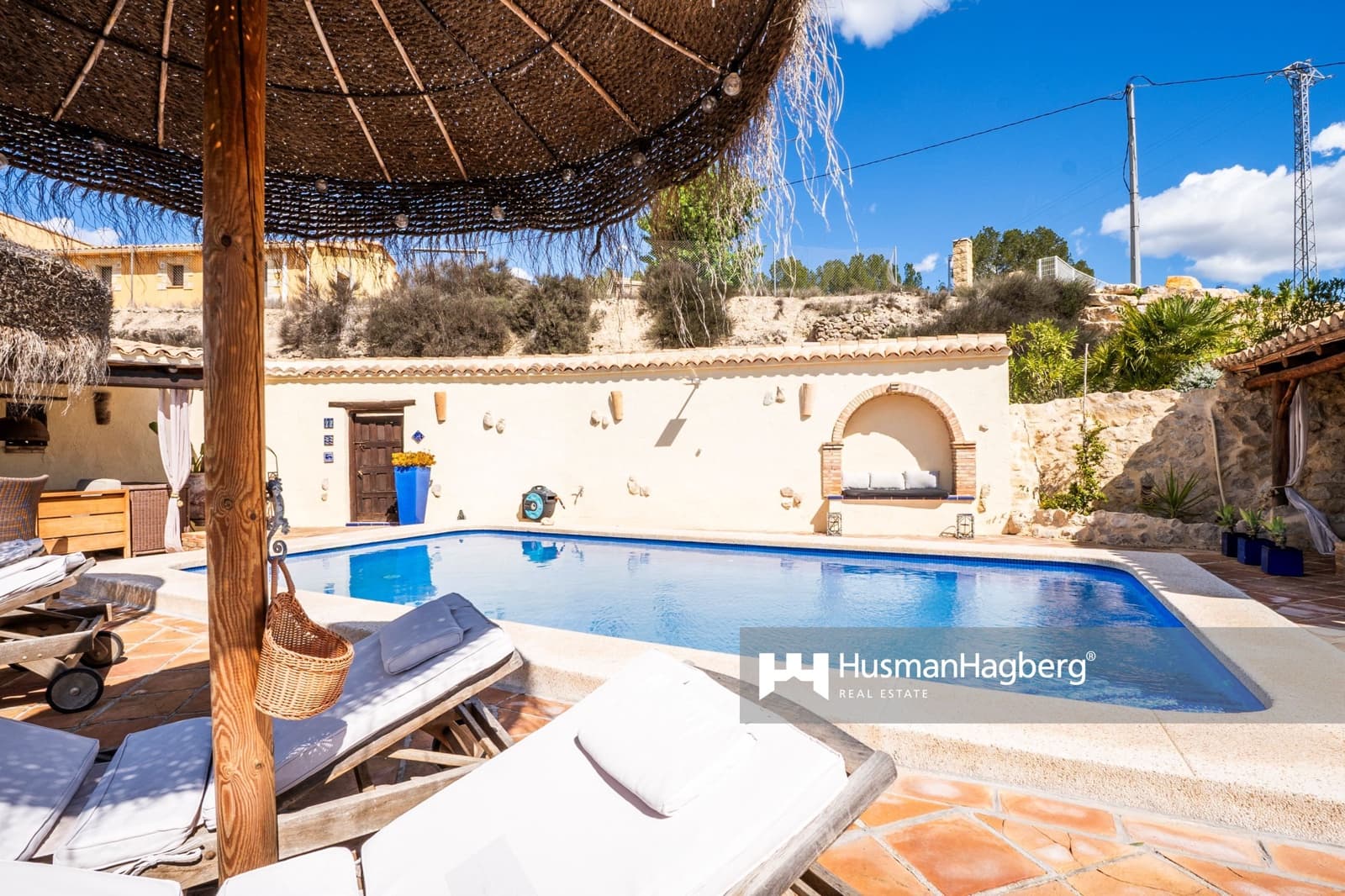 Chalet de 3 habitaciones en Relleu en venta con piscina - 709.000 € (Ref: 9450089)