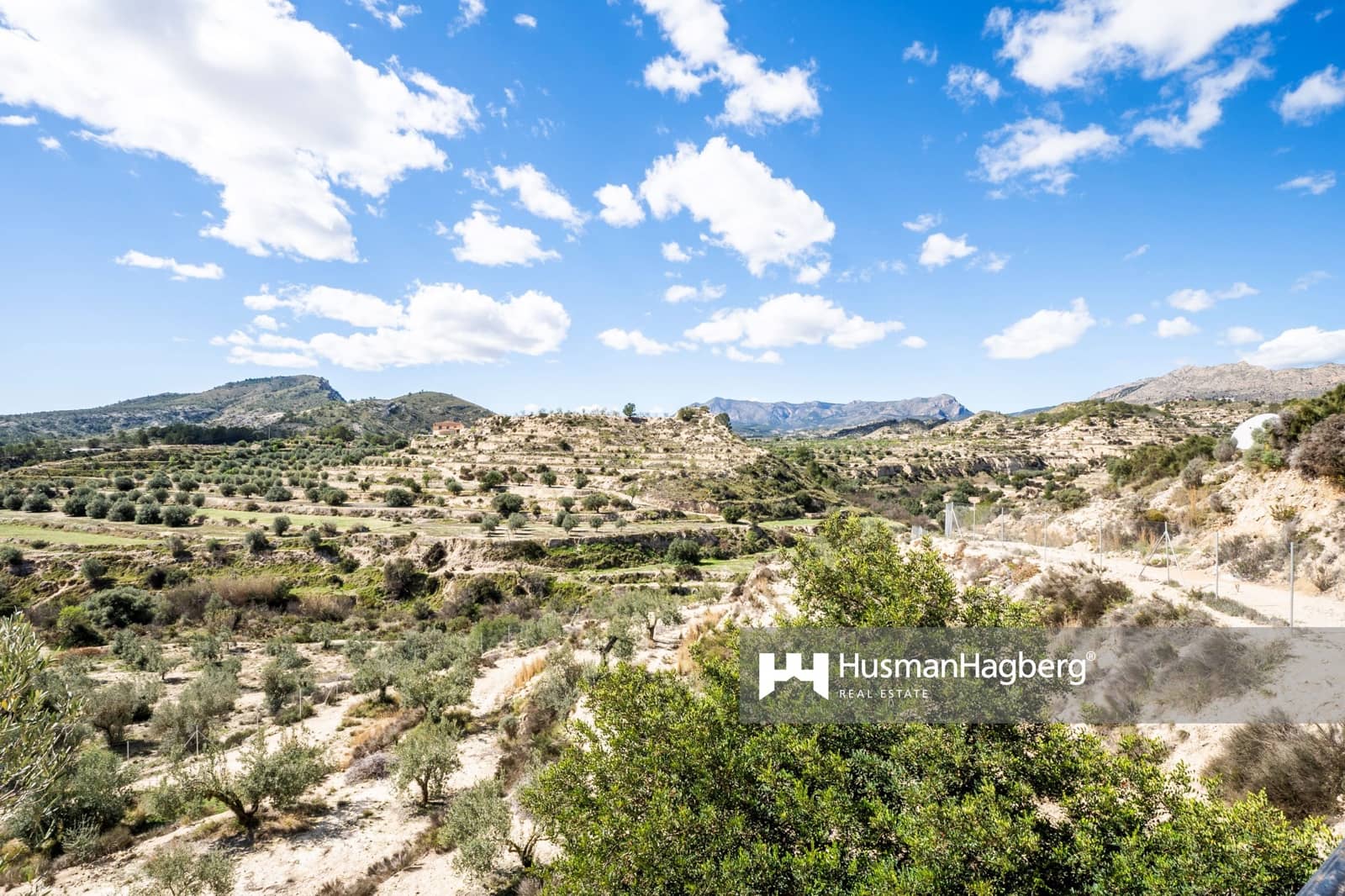 Chalet de 3 habitaciones en Relleu en venta con piscina - 709.000 € (Ref: 9450089)