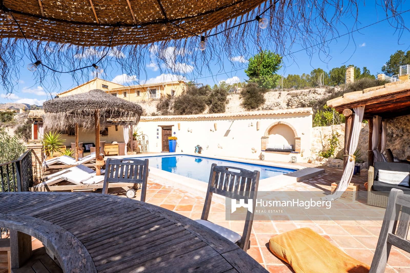 Chalet de 3 habitaciones en Relleu en venta con piscina - 709.000 € (Ref: 9450089)