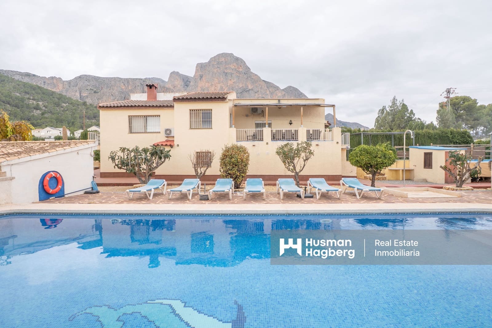 8 sypialnia Willa na sprzedaż w Polop z basenem - 689 000 € (Ref: 9471931)