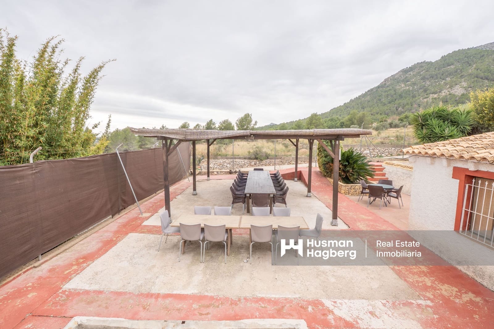 8 sypialnia Willa na sprzedaż w Polop z basenem - 689 000 € (Ref: 9471931)